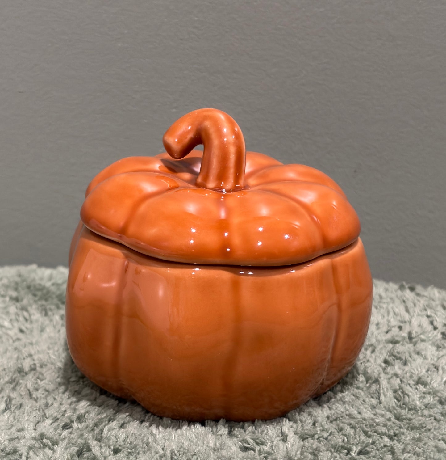 Pumpkin Apple Butter Scented Soy Wax Candle in Orange Pumpkin Container 7 oz.