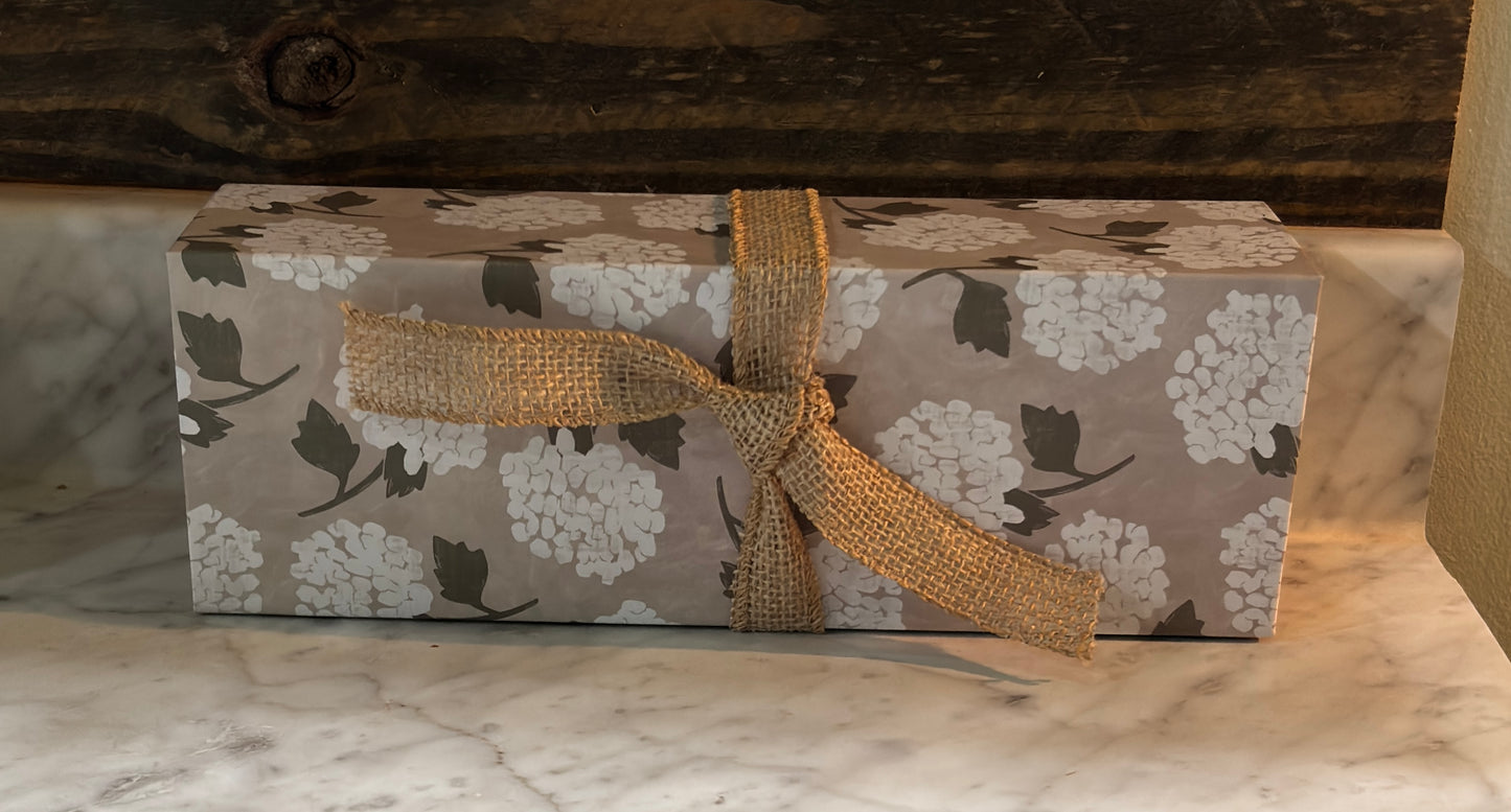Gift Set Goat Milk Honey Comb Bar Soap with Honey and Oats and Brown Sugar Scrub