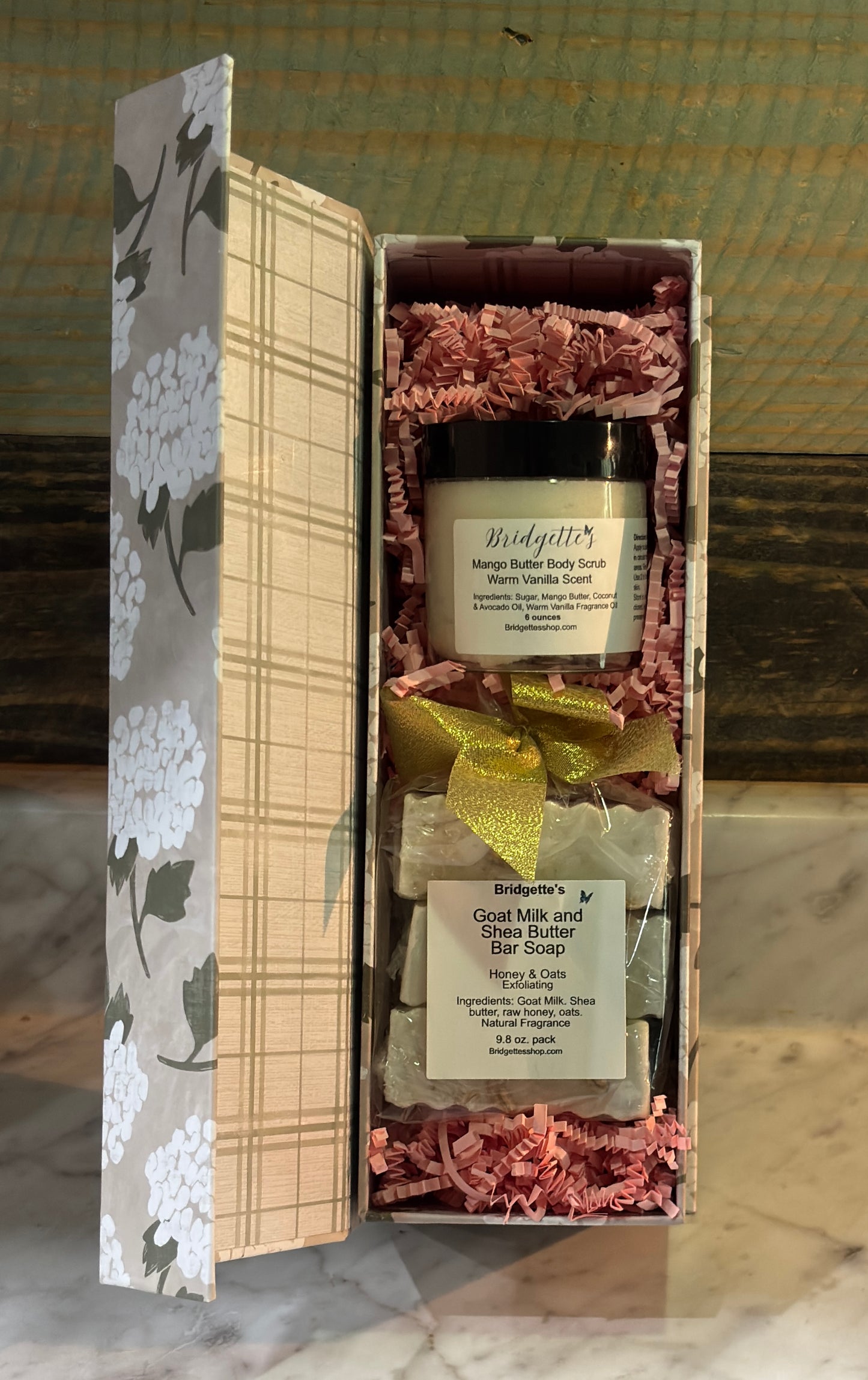 Gift Set -Pink Mango Butter Body Scrub Warm Vanilla Scent & Goat Milk/Shea Butter Bar Soap