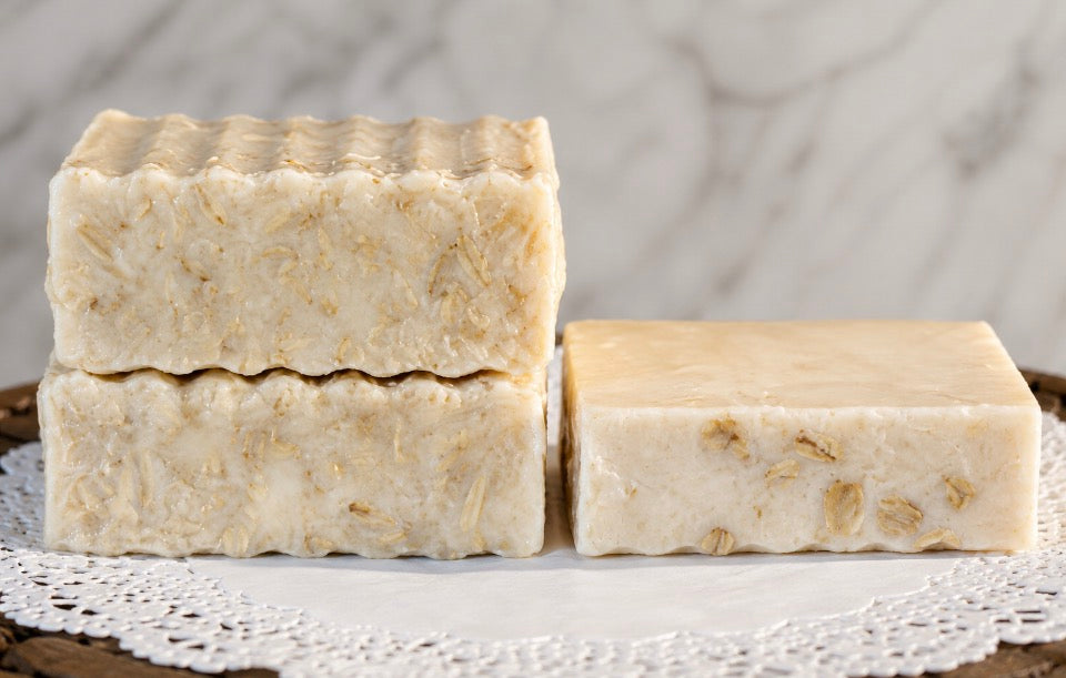 Goat Milk Shea Butter
Soap Bar: Honey Oats Exfoliating, Natural Fragrance (3 pk)